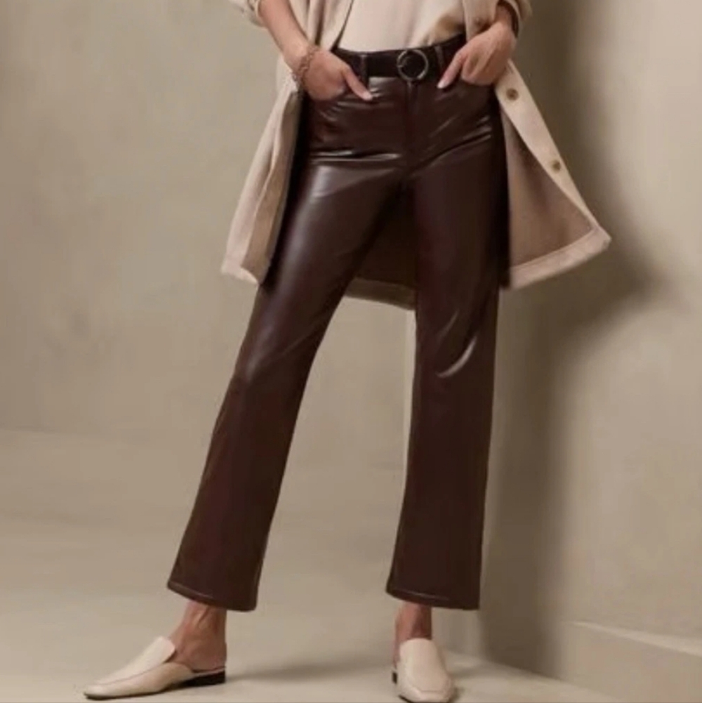 Banana Republic Women's Faux Vegan Leather Cropped Bootcut Pants 33/16 Brown 🤎